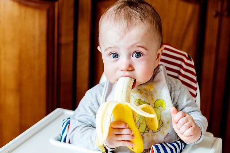 Give Fruits To Babies